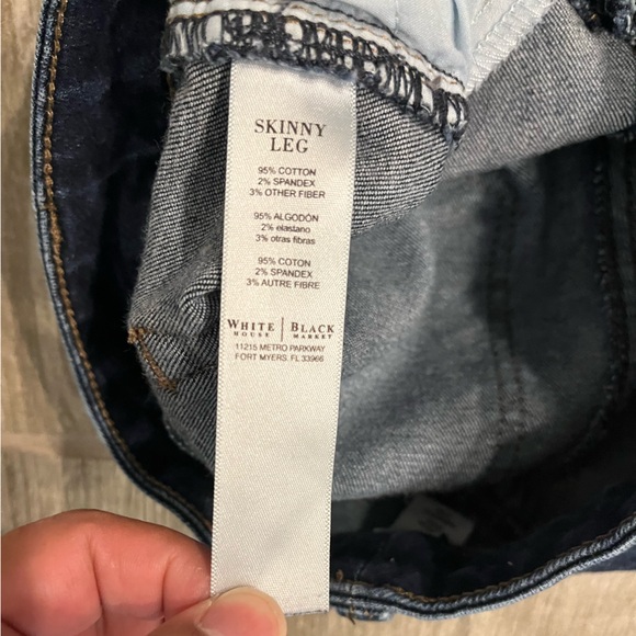White House Black Market Skinny Jeans Dark Wash Size 00 Short - Picture 4 of 6